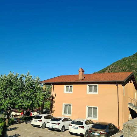 Koman Borealis Guest House מראה חיצוני תמונה