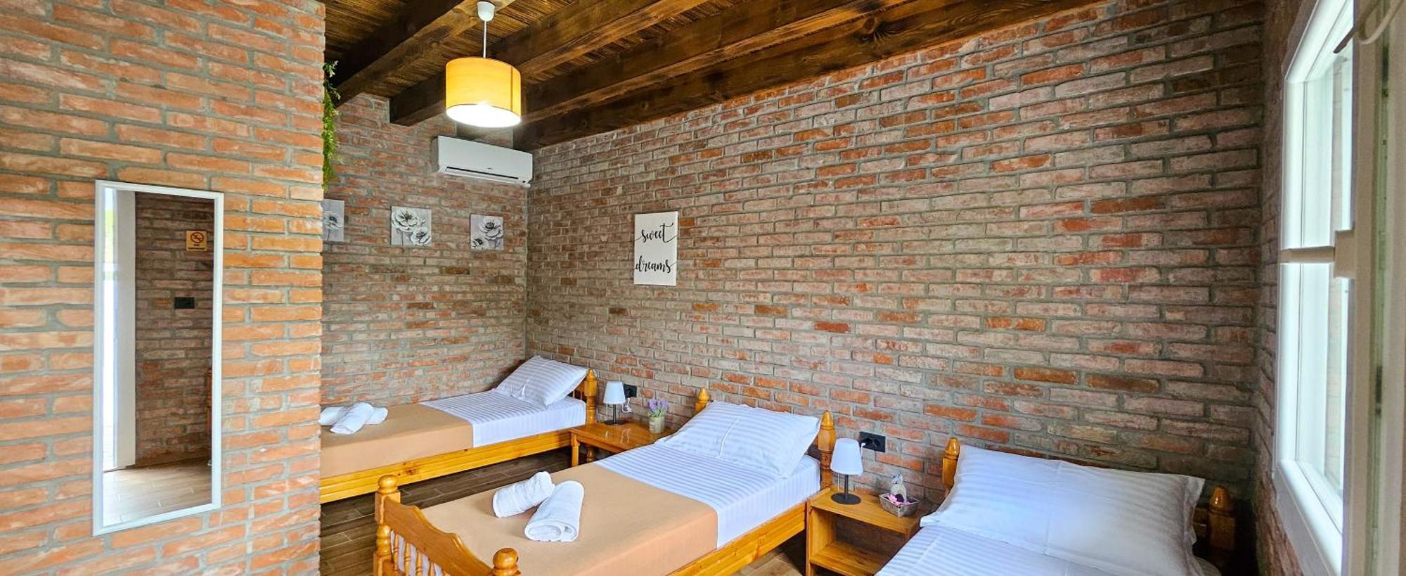 Koman Borealis Guest House מראה חיצוני תמונה