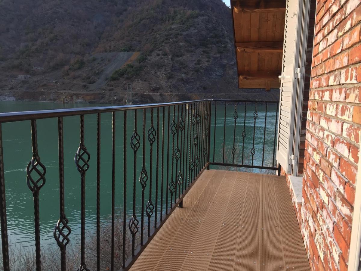 Koman Borealis Guest House מראה חיצוני תמונה